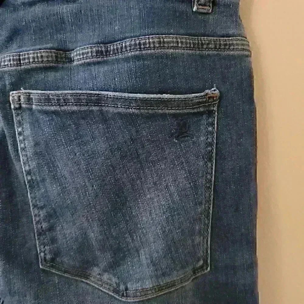 DL1961 Mara Ankle High Rise Instasculpt Straight Distressed Jeans Size 30 - Picture 6 of 9